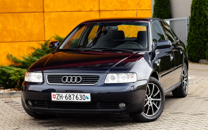 Audi A3 cena 14900 przebieg: 215000, rok produkcji 2003 z Kietrz małe 379